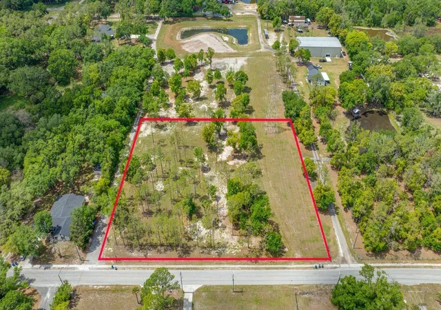 1st image of 0 Hanna Rd, Lutz, FL 33549 | MLS# TB8494954