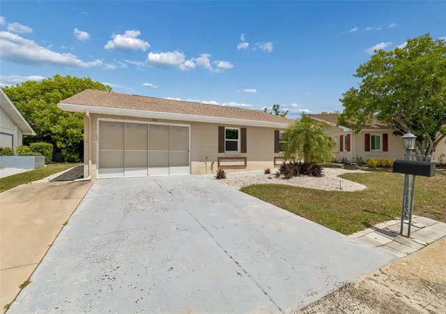 3rd image of 209 Genet Ct, Sun City Center, FL 33573 | MLS# TB8494958