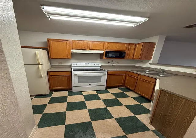 Photo 2 of Condo for sale at 3712 Castle Pines Ln #4137, Orlando, FL 32839 | MLS# S5147345 | Listing updated on 2026-06-01