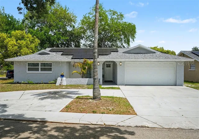 4th image of 11828 Bingham Dr, Port Richey, FL 34668 | MLS# W7884627