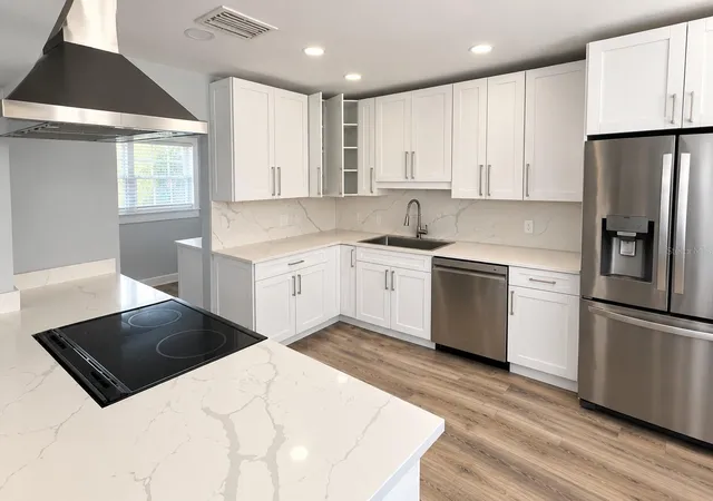 Photo 2 of Single family home for sale at 2016 Nw 7th Place, Gainesville, FL 32603 | MLS# GC539231 | Listing updated on 2026-09-04