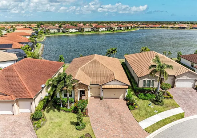Homes for sale in Nokomis, FL | 283 Toscavilla Blvd, Nokomis, FL 34275 | MLS# A4689186