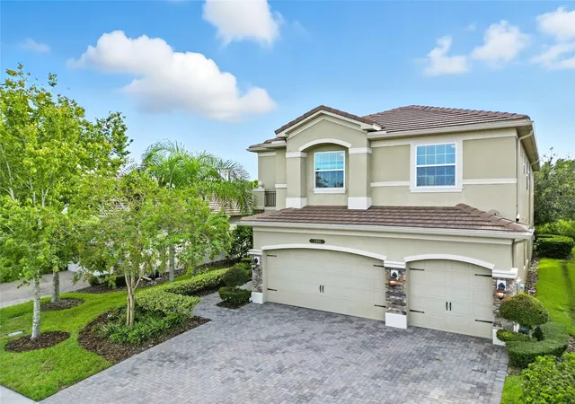 3rd image of 2495 Oakwood Preserve Dr, Wesley Chapel, FL 33543 | MLS# TB8494998