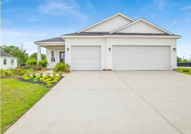 Single family home for sale at 28 Wood Acre Ln, PALM COAST, FL 32164 | MLS# O6397057