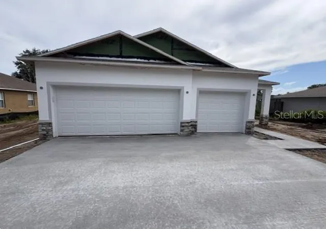 Photo 2 of Single family home for sale at 28 Wood Acre Ln, Palm Coast, FL 32164 | MLS# O6397057 | Listing updated on 2026-09-24