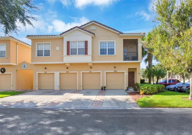 Homes for sale in Kissimmee, FL | 2711 Oakwater Dr #116, Kissimmee, FL 34747 | MLS# O6397075