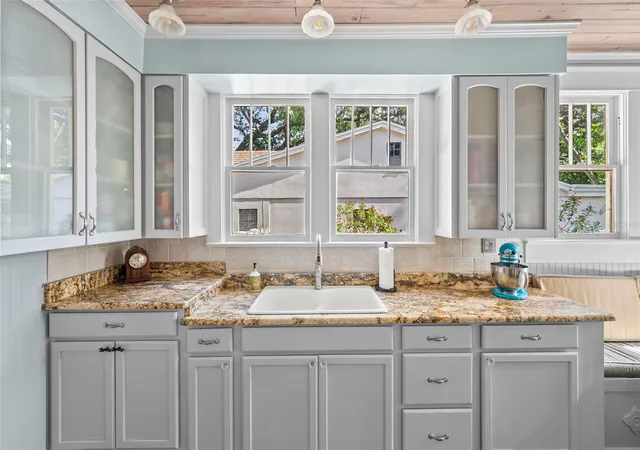 3rd image of 212 S Coolidge Ave, Tampa, FL 33609 | MLS# TB8495025