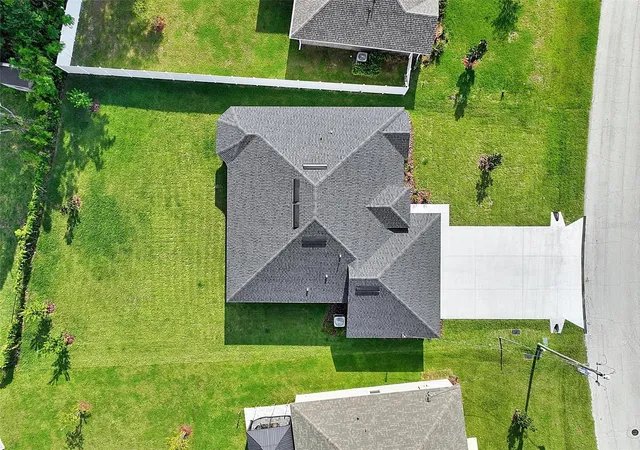 Photo 4 of Single family home for sale at 10 Persimmon Dr, Palm Coast, FL 32164 | MLS# FC317543 | Listing updated on 2026-07-24