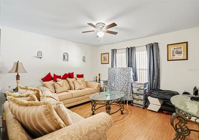 5th image of 720 Valrico Hills Ln, Valrico, FL 33594 | MLS# W7884632