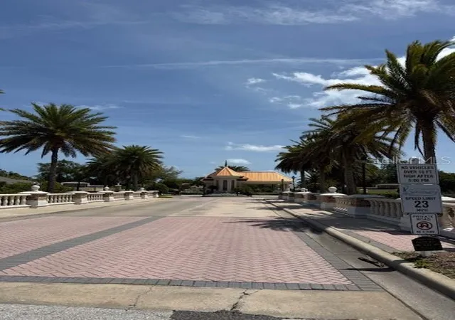 2nd image of 73 Old Oak S Dr, Palm Coast, FL 32137 | MLS# FC317545