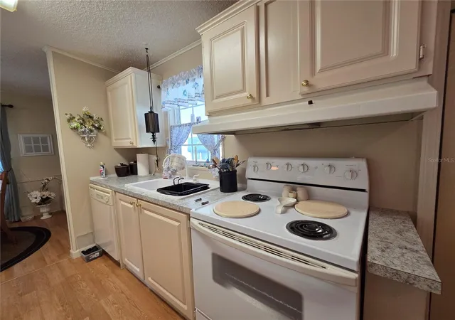 Homes for sale in St Petersburg, FL | 4157 71St Ln N #14, St Petersburg, FL 33709 | MLS# TB8495077