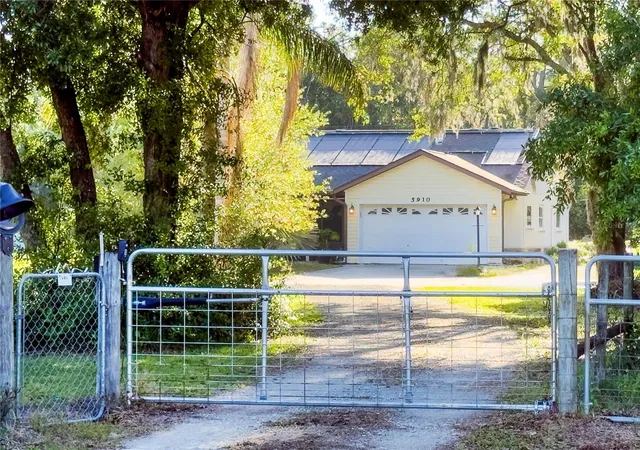 Homes for sale in Parrish, FL | 5910 Bella Rd, Parrish, FL 34219 | MLS# A4689211