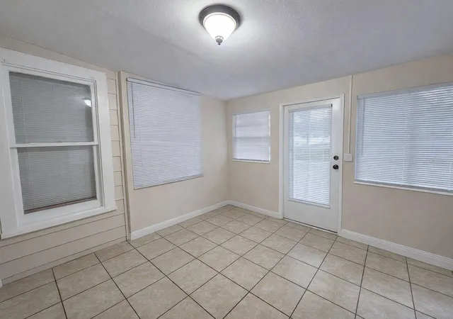11th image of 231 Avenue A Ne, Winter Haven, FL 33881 | MLS# L4960914