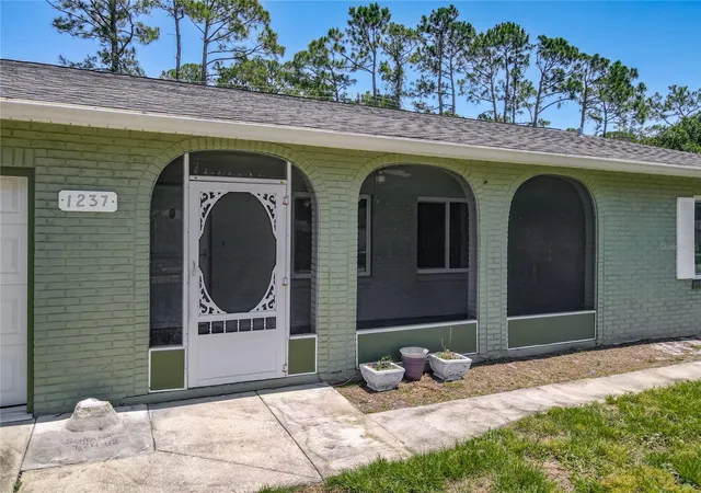 Photo 2 of Single family home for sale at 1237 Jeffery Dr, Port Orange, FL 32129 | MLS# NS1087880 | Listing updated on 2026-10-05