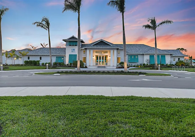 Photo 3 of Townhouse for sale at 6072 Dry Tortugas Dr, Sarasota, FL 34241 | MLS# A4689221 | Listing updated on 2026-10-06