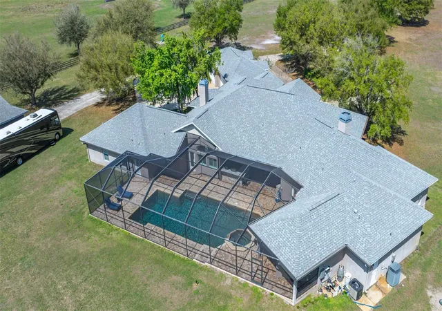 Photo 4 of Single family home for sale at 11939 Pasco Trails Blvd, Spring Hill, FL 34610 | MLS# W7884639 | Listing updated on 2026-05-14