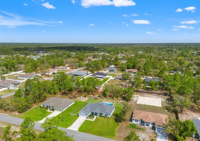 4th image of 12015 Phoenix Ave, Weeki Wachee, FL 34614 | MLS# TB8495141