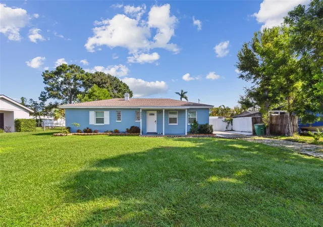 2nd image of 4005 W Tyson Ave, Tampa, FL 33611 | MLS# TB8495142