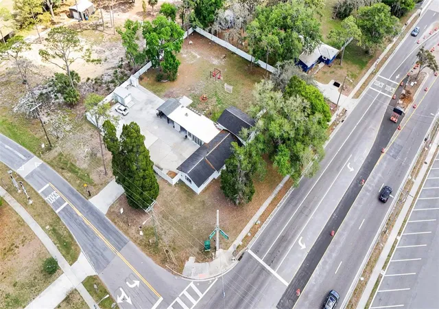 2nd image of 3101 S Kings Ave, Brandon, FL 33511 | MLS# TB8495146