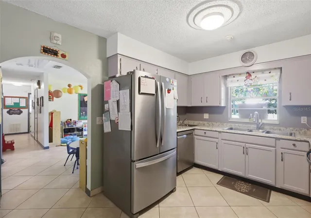 Photo 3 of Single family home for sale at 601 N Peach St, Bunnell, FL 32110 | MLS# V4948400 | Listing updated on 2026-08-08