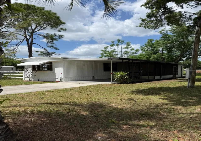 Homes for sale in Zephyrhills, FL | 37021 Pauls Dr, Zephyrhills, FL 33541 | MLS# TB8495164
