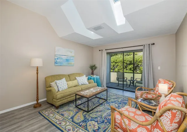 Photo 3 of House for sale at 3843 Goldfinch Ct, Palm Harbor, FL 34685 | MLS# TB8495185 | Listing updated on 2026-09-17
