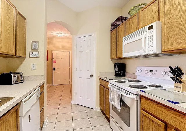 Homes for sale in Kissimmee, FL | 2781 Almaton Loop #401, Kissimmee, FL 34747 | MLS# O6397227