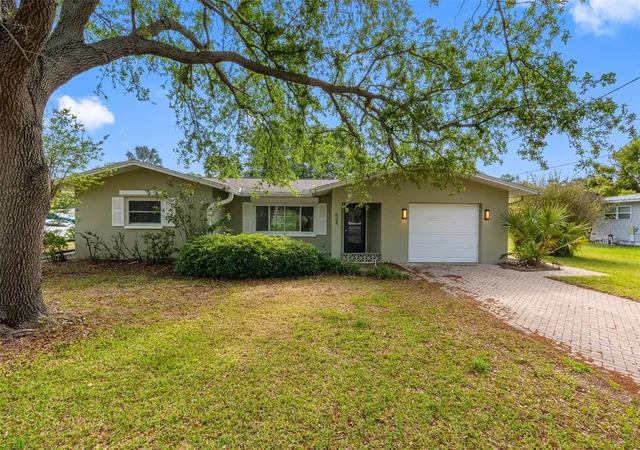 Photo 1 of Single family home for sale at 624 Orange St, Palm Harbor, FL 34683 | MLS# TB8495195 | Listing updated on 2026-09-24