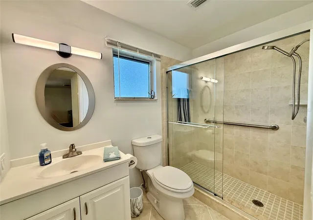 3rd image of 2221 Orange Blossom Ln, Bradenton, FL 34207 | MLS# A4689249