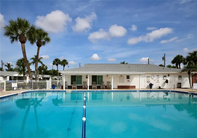 5th image of 2221 Orange Blossom Ln, Bradenton, FL 34207 | MLS# A4689249