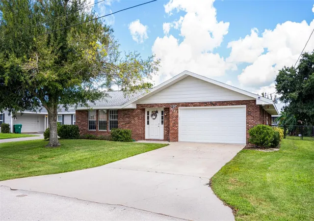 2nd image of 3127 Shannon Dr, Punta Gorda, FL 33950 | MLS# TB8495231