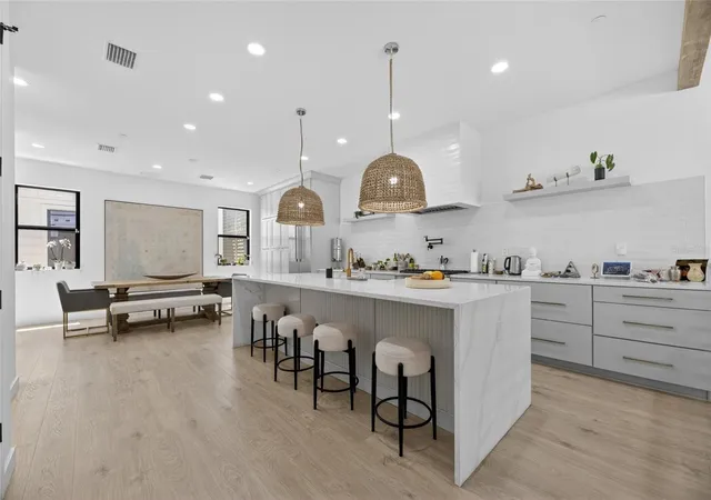 Photo 3 of Townhouse for sale at 1801 N Morgan St #11, Tampa, FL 33602 | MLS# TB8495232 | Listing updated on 2026-08-08