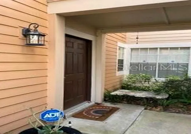 Photo 3 of Condo for sale at 650 Youngstown Pkwy #215, Altamonte Springs, FL 32714 | MLS# O6397258 | Listing updated on 2026-08-29