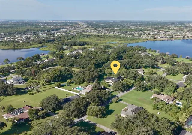 Photo 3 of Single family home for sale at 14140 Country Est Dr, Winter Garden, FL 34787 | MLS# O6397262 | Listing updated on 2026-08-30
