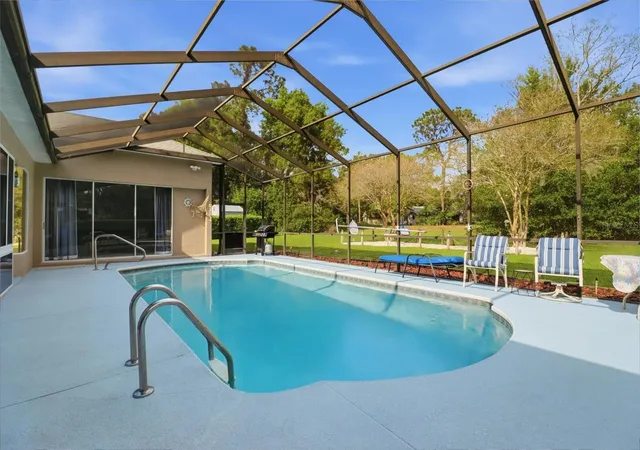 5th image of 30 Pine St, Homosassa, FL 34446 | MLS# TB8495260