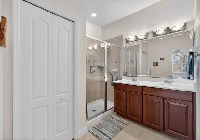 5th image of 200 Riverview Bend S, PALM COAST, FL 32137