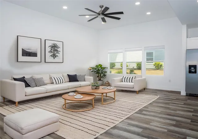 Photo 2 of Sale Pending at 217 Sw 246th Way, Newberry, FL 32669 | MLS# GC539260 | Listing updated on 2026-09-17