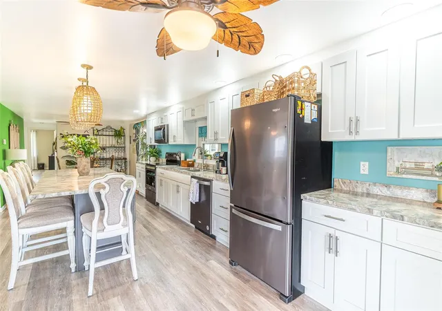 Photo 4 of Manufactured home for sale at 1818 Blue Lake Dr, Lakeland, FL 33801 | MLS# L4960930 | Listing updated on 2026-10-17