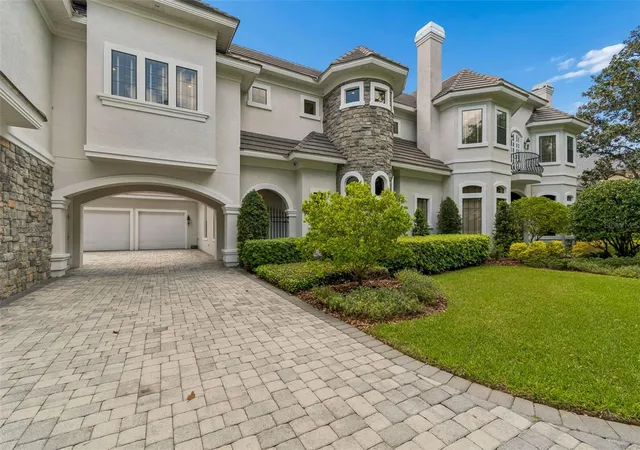 Photo 4 of Single family home for sale at 702 Berrocales De Avila, Tampa, FL 33613 | MLS# TB8495311 | Listing updated on 2026-08-04