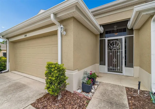 4th image of 2006 Grantham Greens Dr #0, Sun City Center, FL 33573 | MLS# TB8495346