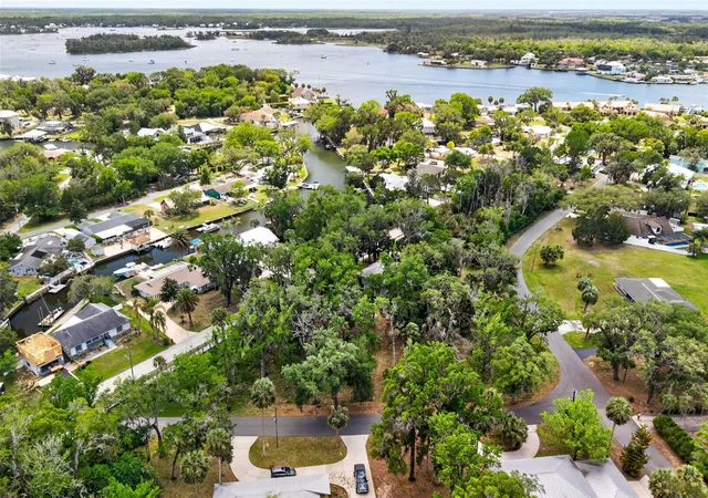 1st image of 580 Nw 14th Pl, Crystal River, FL 34428 | MLS# OM722375