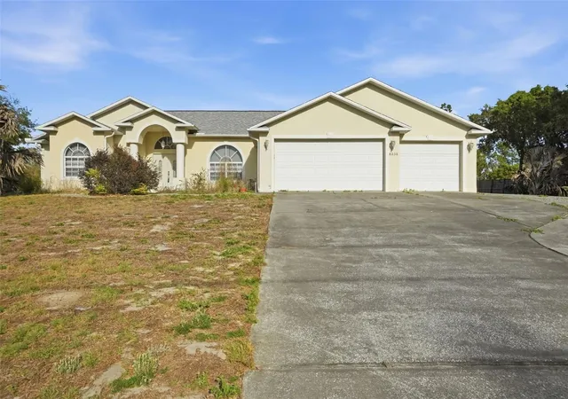 2nd image of 8038 Madrid Rd, Weeki Wachee, FL 34613 | MLS# W7884658