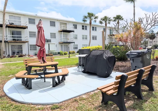 47th image of 5896 Garden Ln #A27, Bradenton, FL 34207 | MLS# A4689305