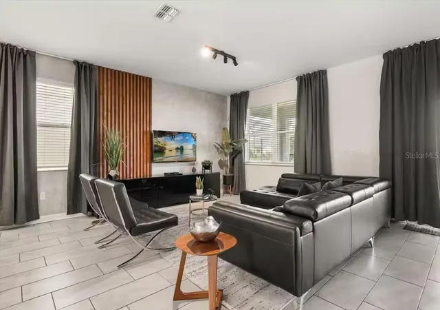 Photo 3 of Single family home for sale at 8882 Cabot Cliffs Dr, Davenport, FL 33896 | MLS# O6397352 | Listing updated on 2026-04-09