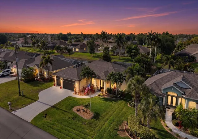 5th image of 39 Medalist Rd, Rotonda West, FL 33947 | MLS# D6146949