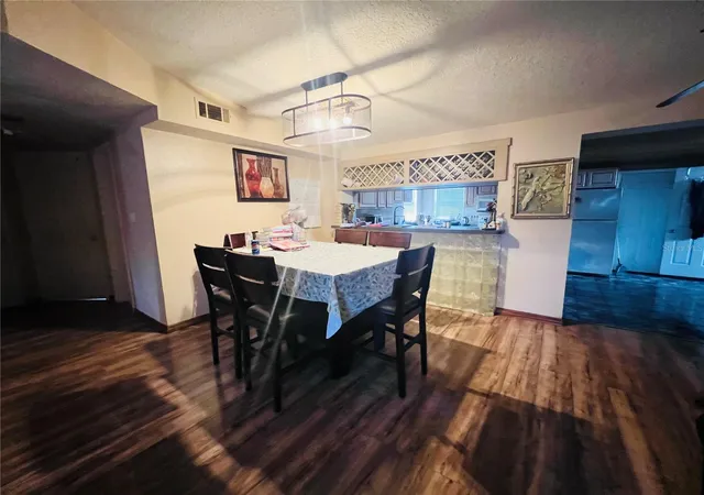 Photo 3 of Single family home for sale at 5543 Moog Rd, New Port Richey, FL 34652 | MLS# W7884663 | Listing updated on 2026-07-27