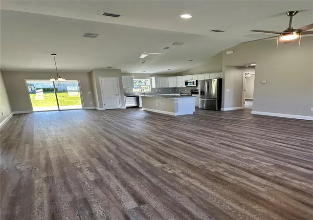 Photo 2 of Single family home for sale at 15625 Se 84th Terrace, Summerfield, FL 34491 | MLS# G5110748 | Listing updated on 2026-07-22