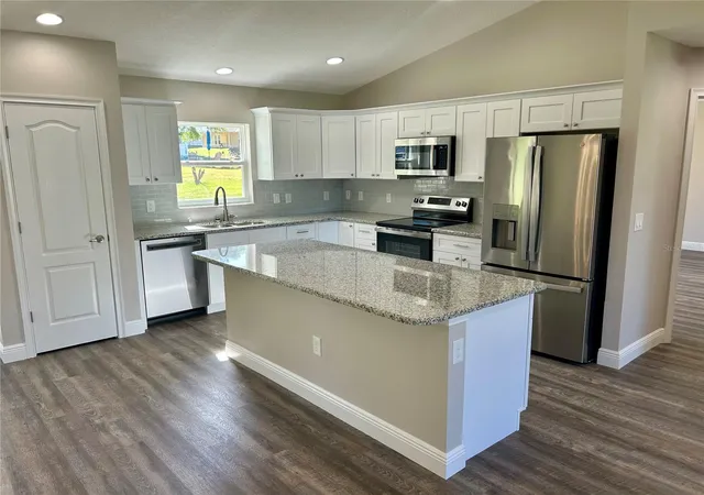 Photo 3 of Single family home for sale at 15625 SE 84th Terrace, Summerfield, FL 34491 | MLS# G5110748 | Listing updated on 2026-07-22