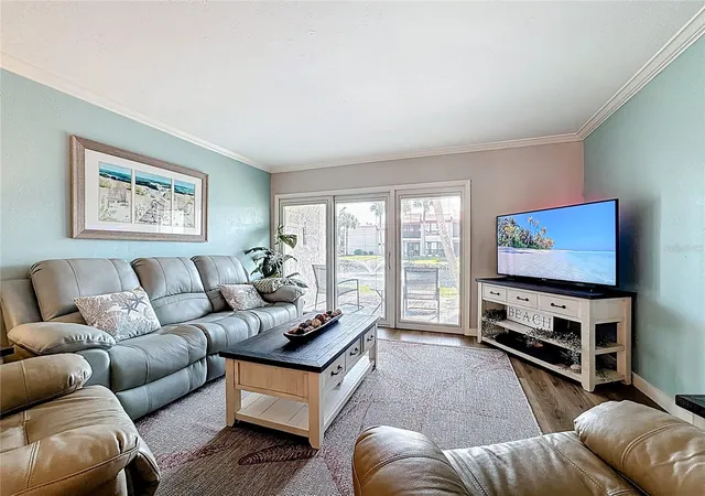 5th image of 1801 Gulf Dr N #173, Bradenton Beach, FL 34217 | MLS# A4689318