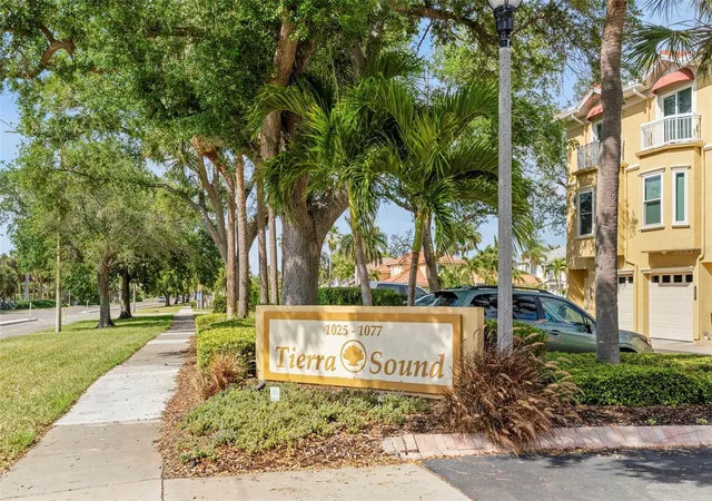 Photo 2 of Townhouse for sale at 1071 Pinellas Bayway S, Saint Petersburg, FL 33715 | MLS# TB8495439 | Listing updated on 2026-07-06